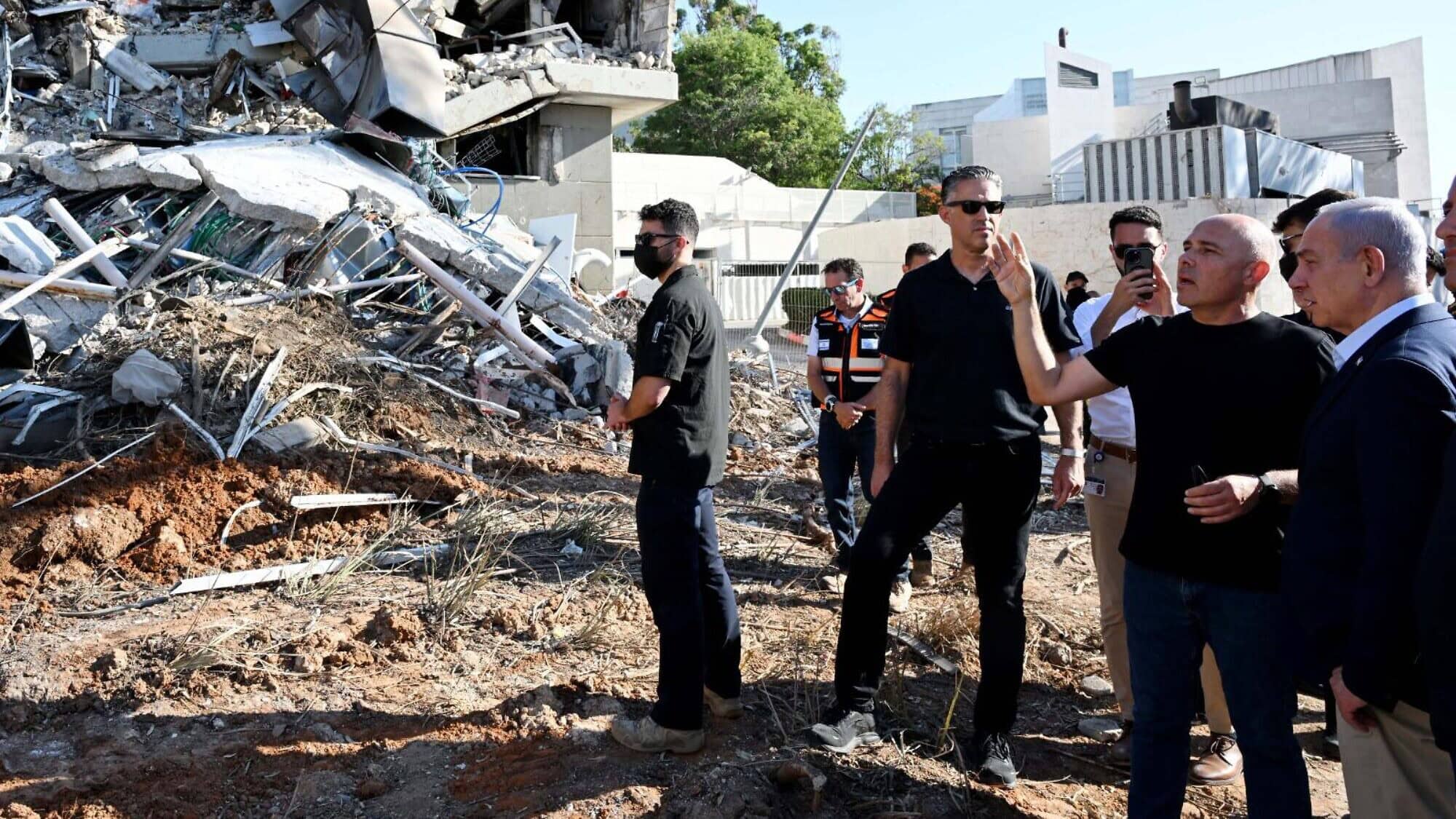 Israeli Prime Minister Benjamin Netanyahu visits the site of the Weizmann Institute of Science, which was hit by an Iranian missile barrage, in Rehovot on June 20, 2025. Photo by Avi Ohayon/GPO.