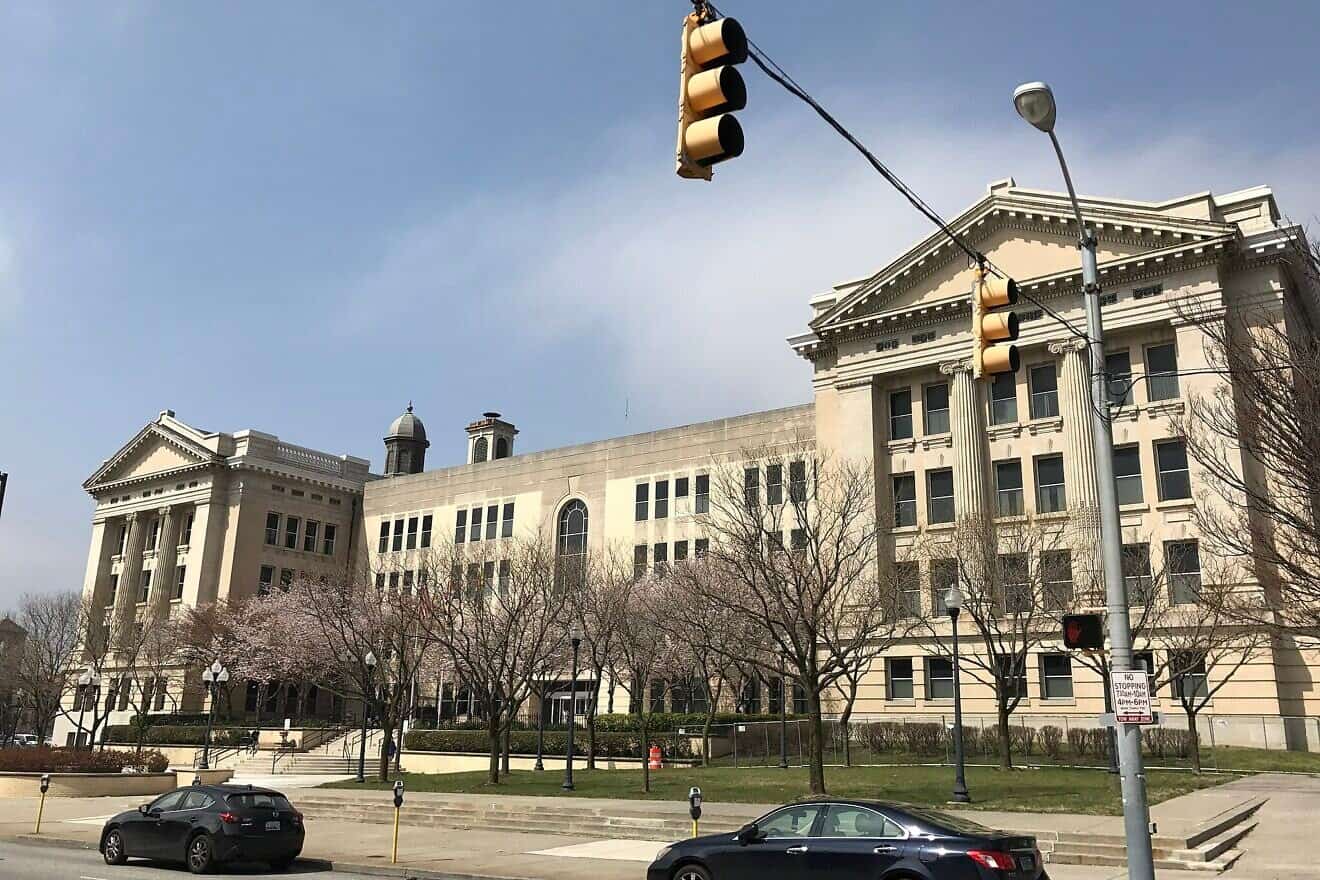 Baltimore City Public Schools district office in Baltimore, Md., March 27, 2017. Credit: Eli Pousson/Baltimore Heritage via Wikimedia Commons.