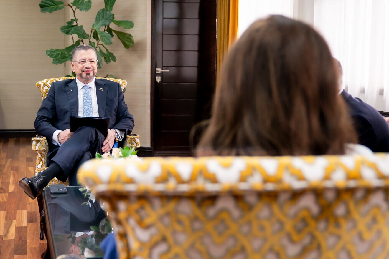 Rodrigo Chaves Robles, the president of Costa Rica, during a meeting at the Presidential Palace in San José, Costa Rica, with Kristi Noem, U.S. homeland security secretary, June 25, 2025. Credit: Tia Dufour/U.S. Department of Homeland Security.