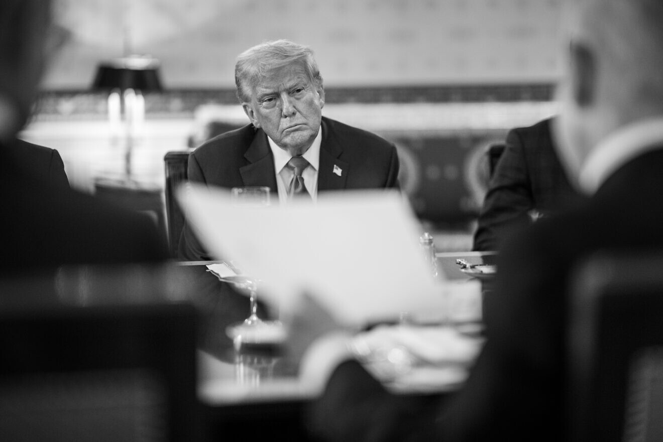 U.S. President Donald Trump hosts a bilateral dinner for Israeli Prime Minister Benjamin Netanyahu in the Blue Room, July 7, 2025. Credit: Daniel Torok/White House.