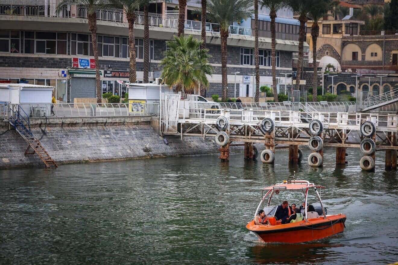 The beach promenade in the northern Israeli city of Tiberias, right by the Sea of Galilee, on Feb. 3, 2025. Photo by David Cohen/Flash90.