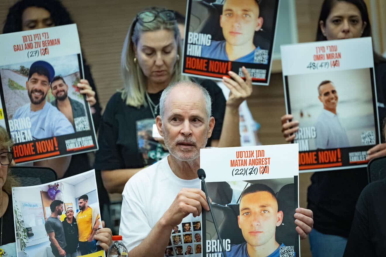 Keith Siegel says Hamas captivity strengthened his faith