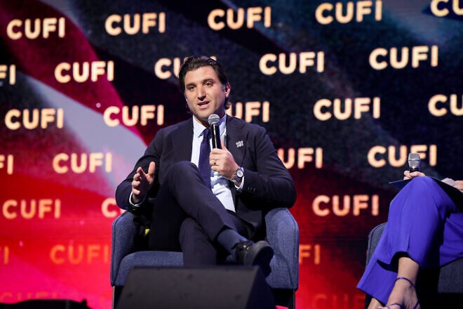 Gabe Groisman, an attorney, government affairs consultant and podcast host, speaks at the Christians United for Israel annual event in the Washington area, held from June 29 to July 1, 2025. Credit: CUFI.