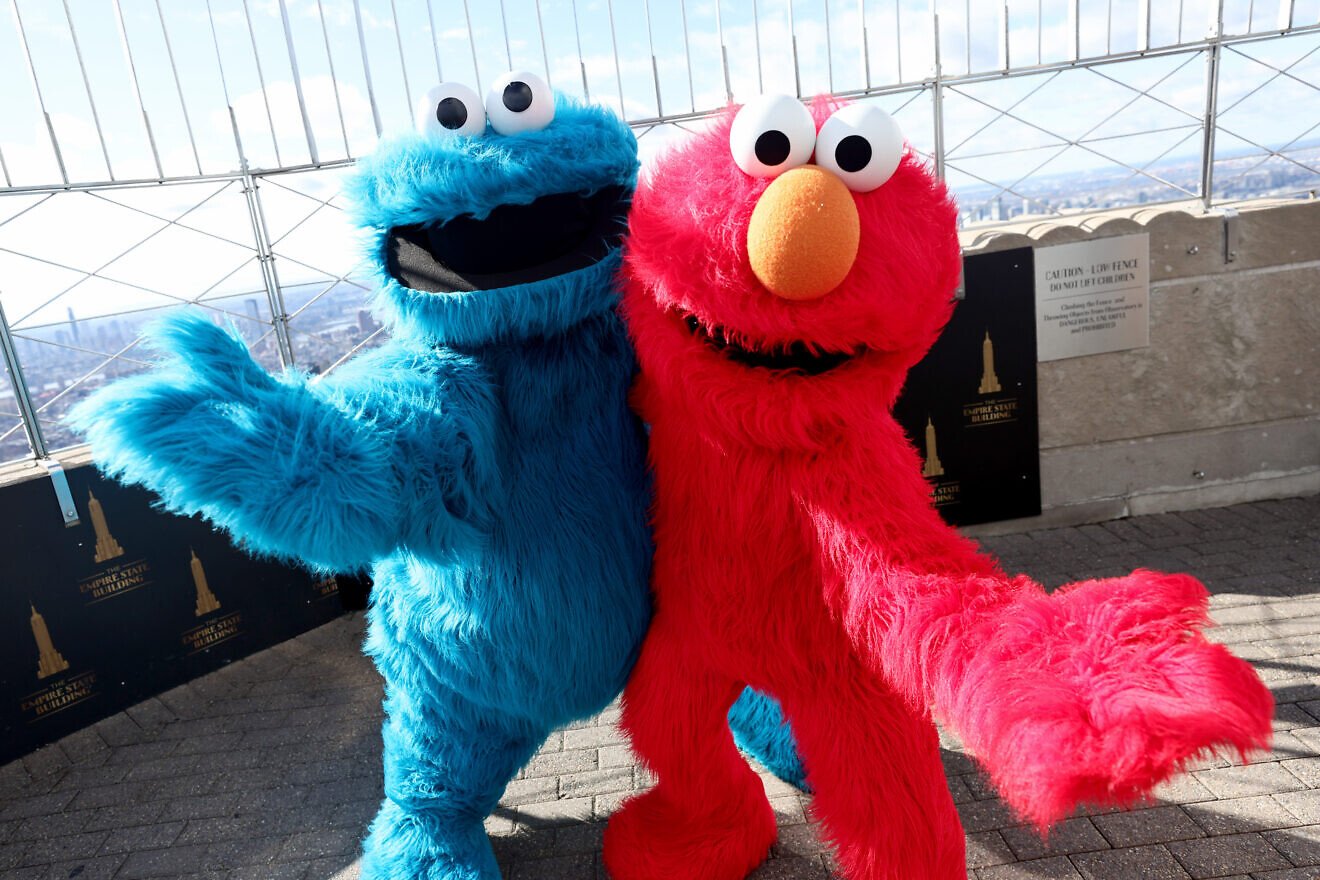 Kill all Jews Elmos X account taken over by antisemitic hacker