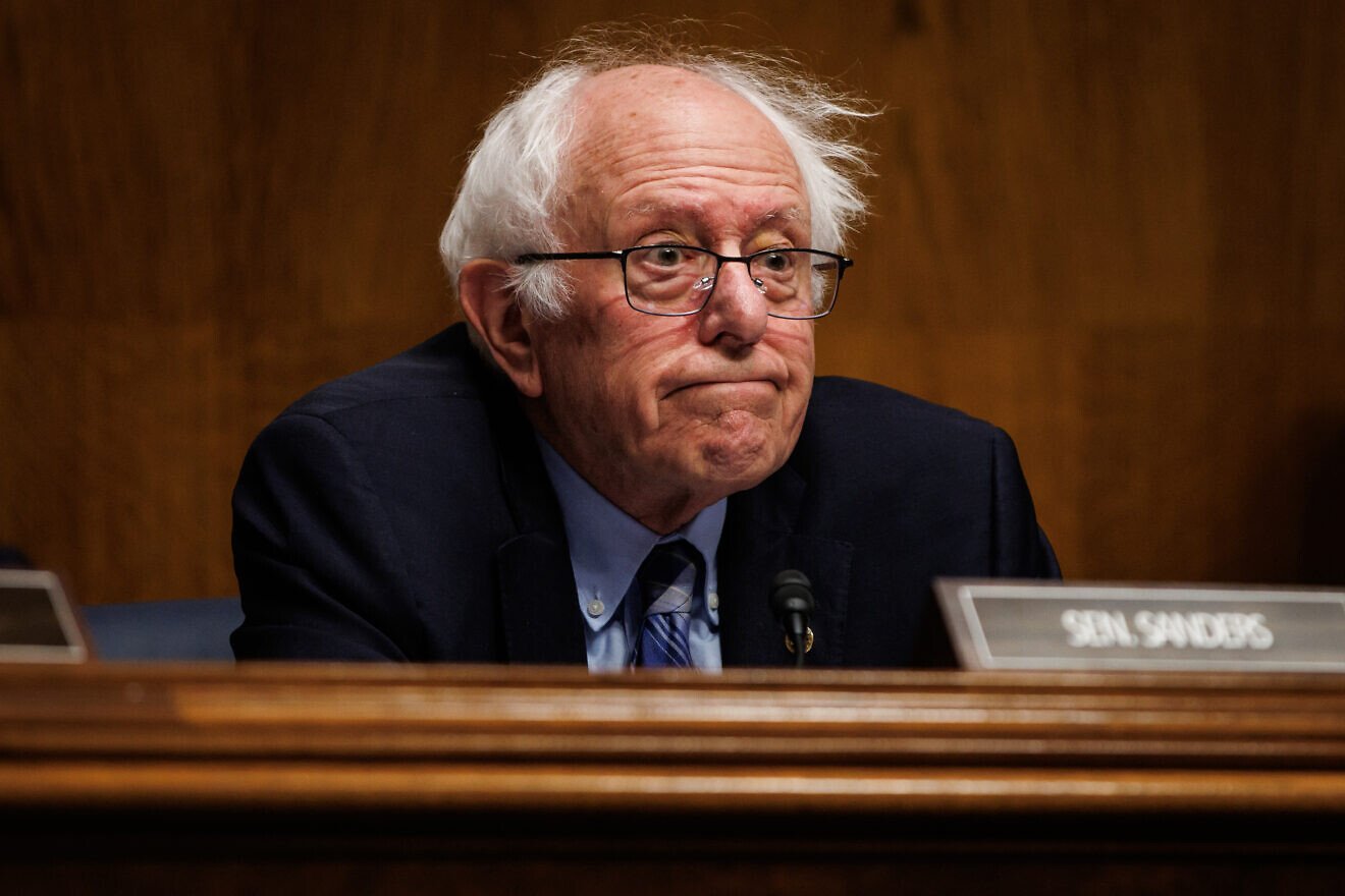 Sen. Bernie Sanders (I-Vt.) questions U.S. secretary of health and human services Robert F. Kennedy Jr., May 14, 2025. Credit: Samuel Corum/Getty Images.