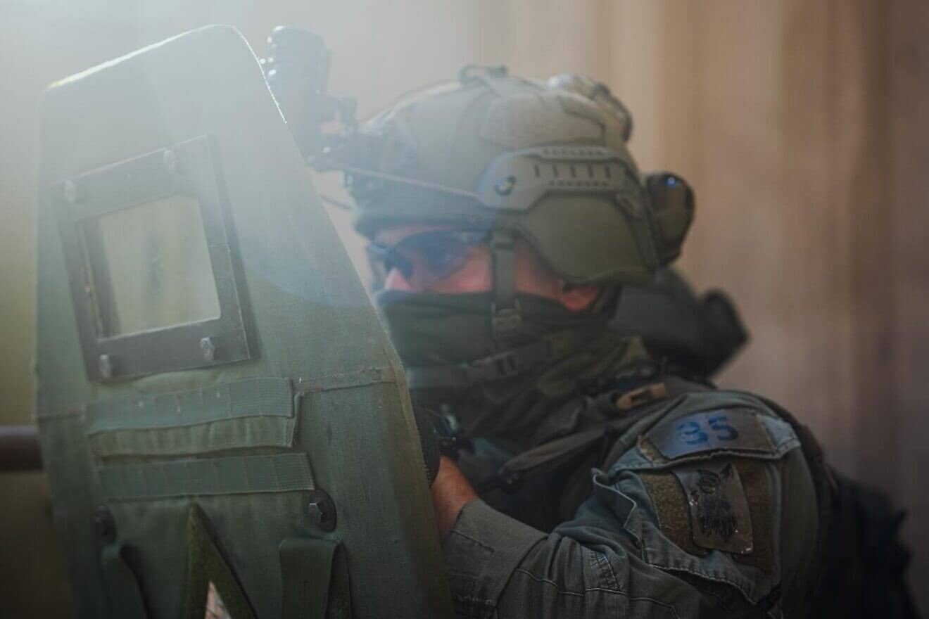 Israel Border Police officers during a counter-terrorism raid in Samaria, July 1, 2025. Credit: Israel Police.