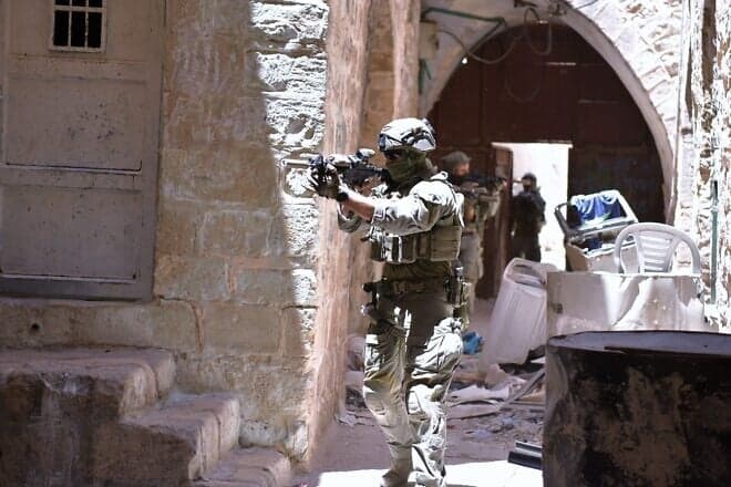 Israeli security personnel during a counter-terror operation in northern Samaria on July 5, 2025. Credit: Israel Police.