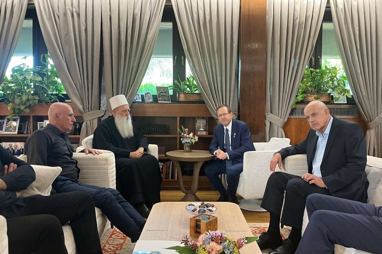Israeli President Isaac Herzog with Druze Sheikh Muwaffaq Tarif and his team at the president's residence in Jerusalem, July 22, 2025.
Source: @Isaac_Herzog/X.