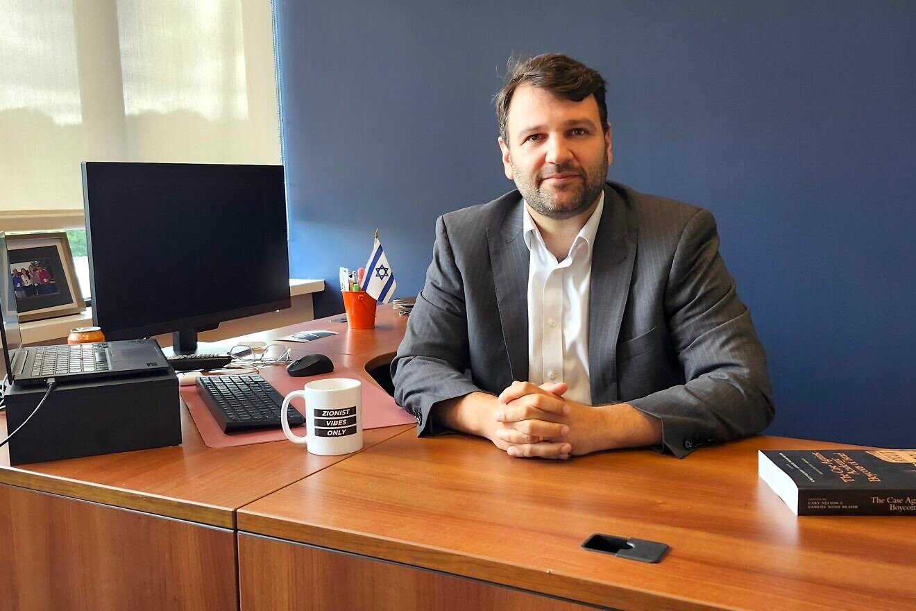 Noah Shack, CEO of the Centre for Israel and Jewish Affairs, at his office in Toronto, July 2025. Photo by Dave Gordon.