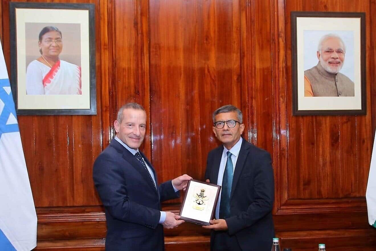 Israeli Defense Ministry Director General Maj. Gen. (res.) Amir Baram (left) and Indian Defense Secretary Shri Rajesh Kumar Singh in New Delhi, July 2025. Credit: Israel Ministry of Defense.