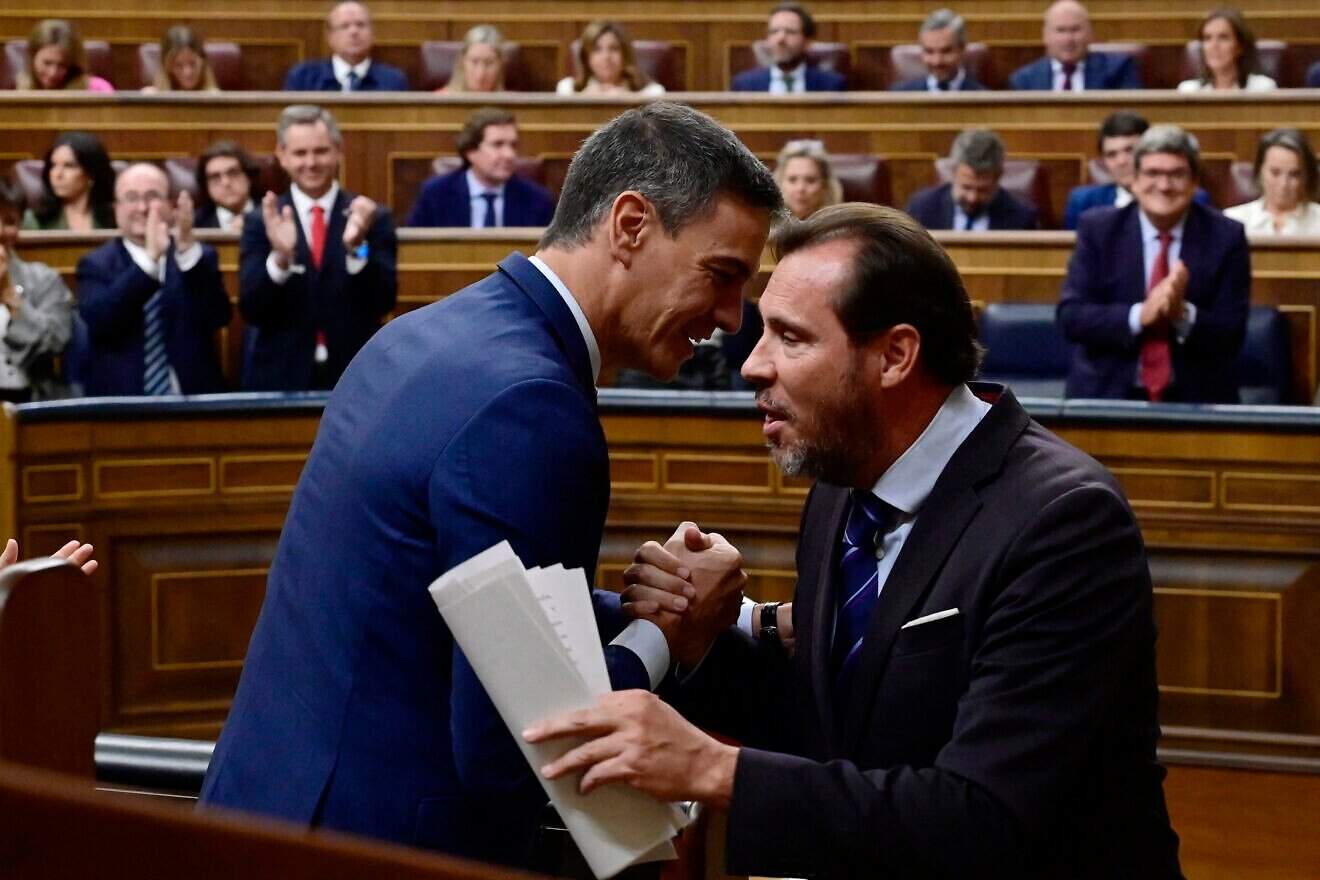 Acting Prime Minister Pedro Sánchez (left) and Socialist MP Óscar Puente during a second parliamentary vote to elect Spain's next premier at the Congress of Deputies in Madrid, on Sept. 29, 2023. Photo by Javier Soriano/AFP via Getty Images.