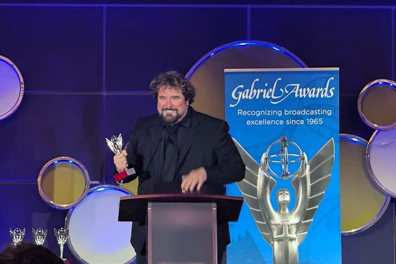 Film director Sean McNamara accepts the Voice of Gabriel Award on June 26, 2025. Credit: Courtesy.