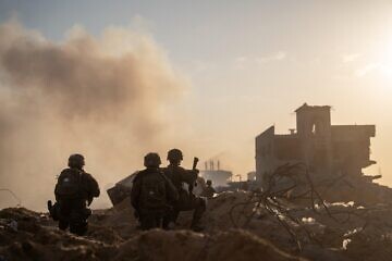 Israeli troops of the Kfir Brigade, under the command of the 36th Division, operate in Khan Yunis, the southern Gaza Strip, July 2025. Credit: IDF.