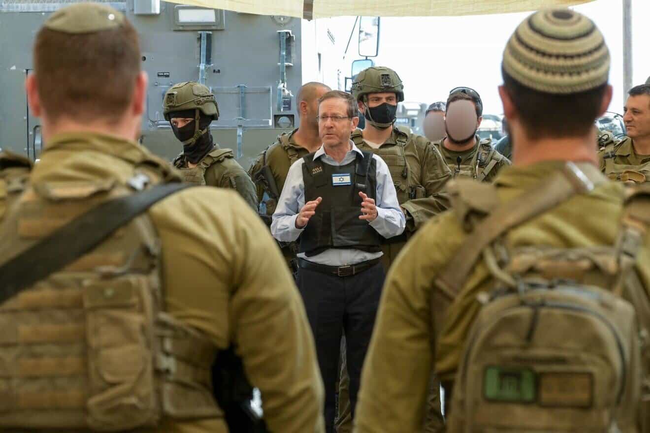 Israeli President Isaac Herzog speaks to soldiers and commanders during his visit to the Gaza Strip, on July 23, 2025. Photo by Maayan Toaf/GPO.