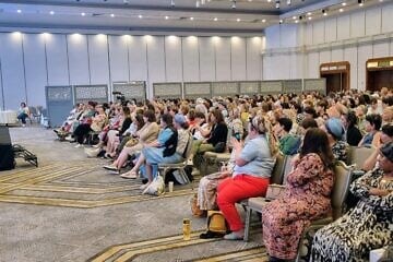 More than 500 women gathered for OneFamily's Women’s Empowerment Symposium on July 30, 2025. Photo by Sharon Altshul.