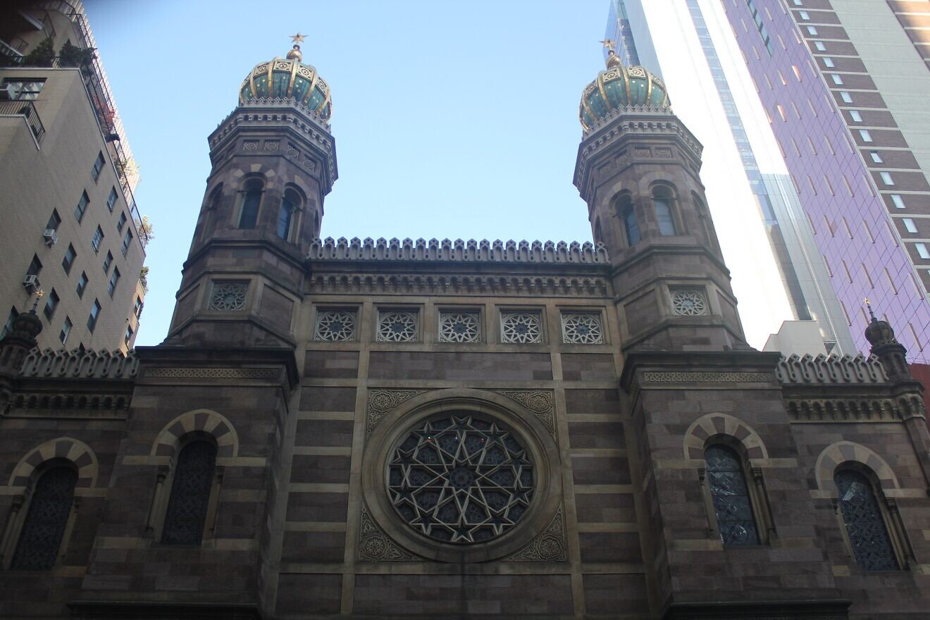 Central Synagogue in Midtown Manhattan. Credit: Wikimedia Commons.
