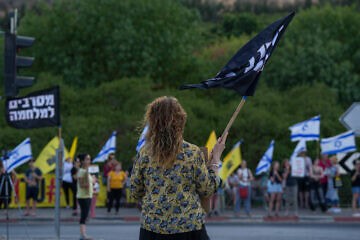 Israelis protest against the  government and demand an end to the war, Goma junction, northern Israel, Aug. 2 2025. Photo by Ayal Margolin/Flash90.