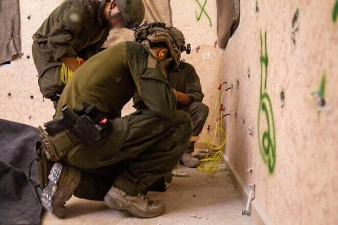 Israeli soldiers prepare to demolish the Hebron home of one of the terrorists who planned a Oct. 1, 2024, shooting attack in Jaffa. The overnight operation took place on Aug. 6–7, 2025. Credit: IDF.