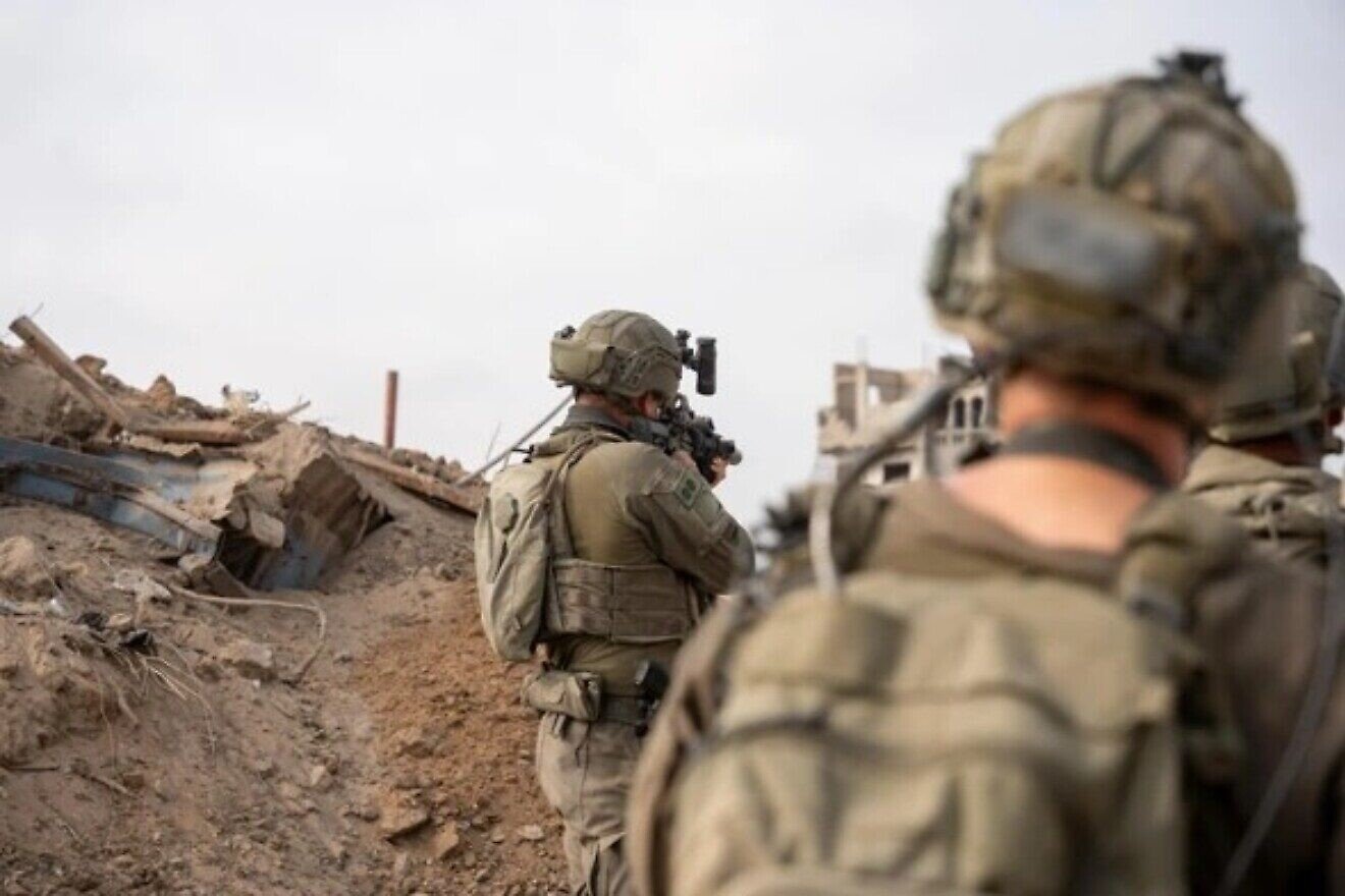 Israel Defense Forces troops operate in Gaza City's southwestern Zeitoun quarter, Aug. 15, 2025. Credit: IDF.