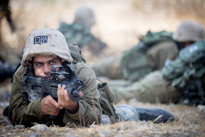 A soldier from the ultra-Orthodox Unit at the Givati Brigade of the Israel Defense Forces during a training near the Israeli city of Beit Shemesh, Sept. 27, 2017. Photo by Yonatan Sindel/Flash90.