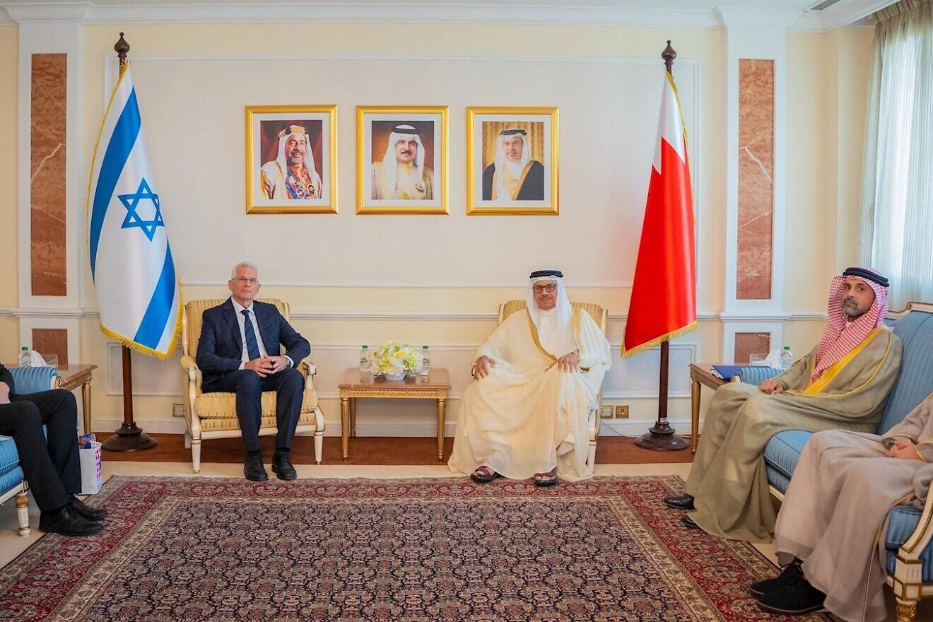 Bahrain welcomes Israeli envoy signaling revived ties