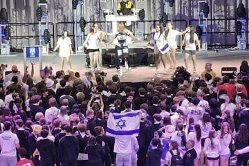 Jewish teen athletes join social media influencer Montana Tucker to dance on Aug. 4 during the Opening Ceremonies of the JCC Maccabi Campus Games on Aug. 4, 2025. Photo by Adam Reinherz.