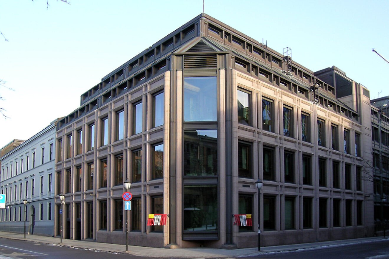 Norges Bank in Oslo, Norway. Credit: Public Domain via Wikimedia Commons.