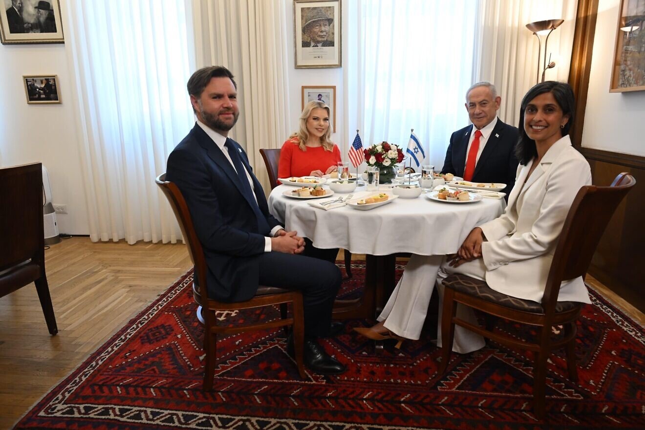 Israeli Prime Minister Benjamin Netanyahu and his wife, Sara Netanyahu, meet with U.S. Vice President JD Vance and his wife, Usha Vance, in Jerusalem, Oct. 22, 2025. Credit: Avi Ohayon/GPO.