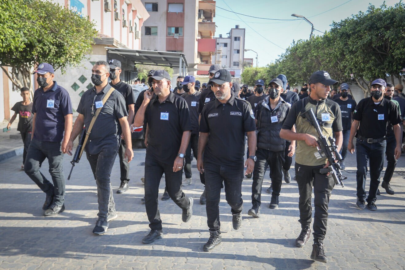 Hamas terrorists in Khan Yunis, the southern Gaza Strip. Oct. 13, 2025. Photo by Abed Rahim Khatib/Flash90. Hamas terrorists in Khan Yunis, the southern Gaza Strip. Oct. 13, 2025. Photo by Abed Rahim Khatib/Flash90.
