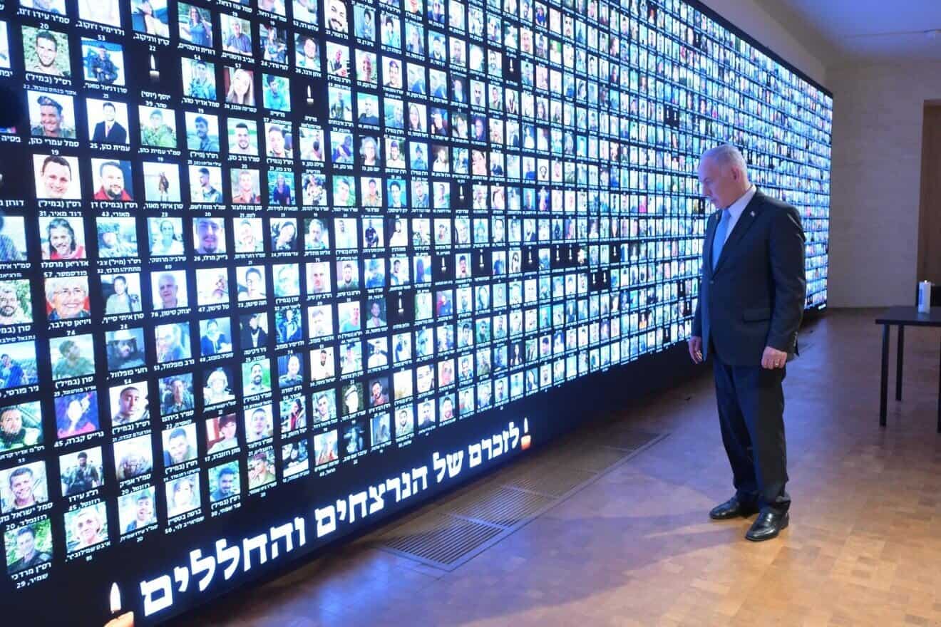 Netanyahu lights candle in memory of war victims - JNS.org
