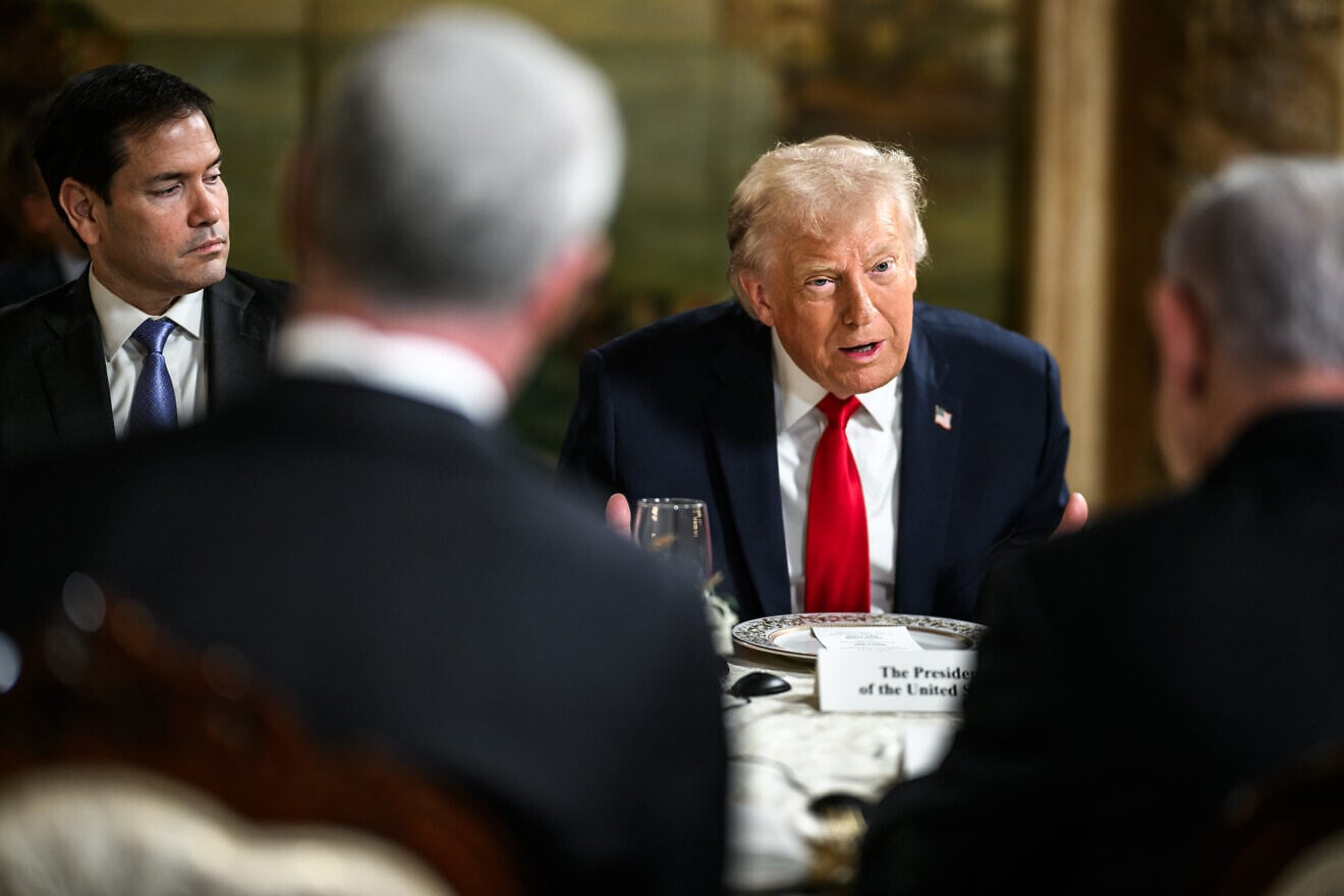 The calculations behind Netanyahus emergency meeting with Trump