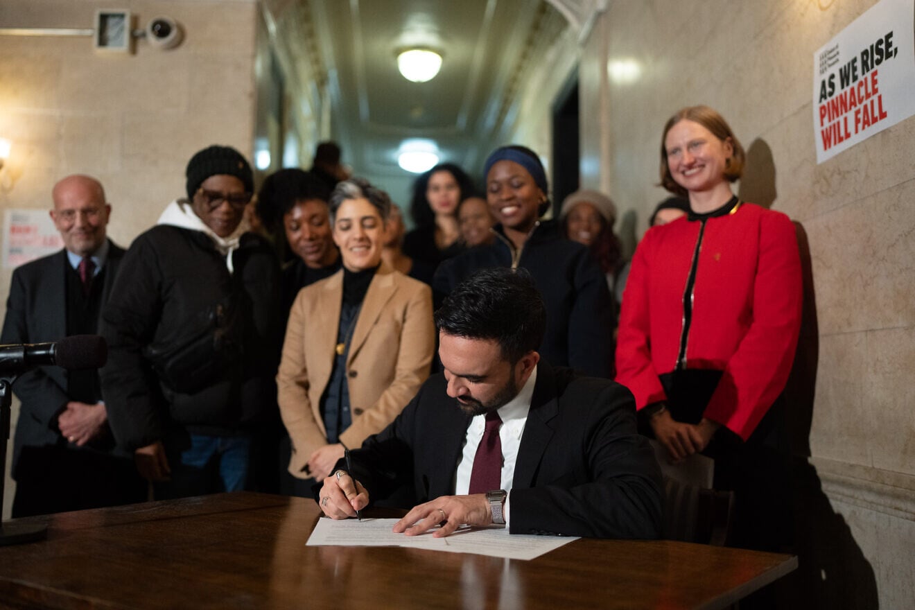 New York City Mayor Zohran Mamdani signs executive orders on Jan. 1, 2026. Credit: Michael Appleton/Mayoral Photography Office.