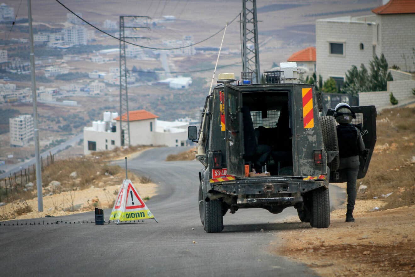 PA police fire at Israeli car that sped through Nablus checkpoint - JNS.org