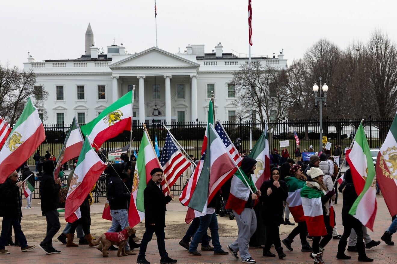 Far-right Israelis shut down Jerusalem's Old City with flag march |  Israel-Palestine conflict News | Al Jazeera, image size:1320x880