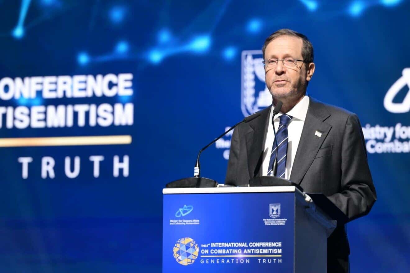 Australian charged with threatening to kill Israeli president