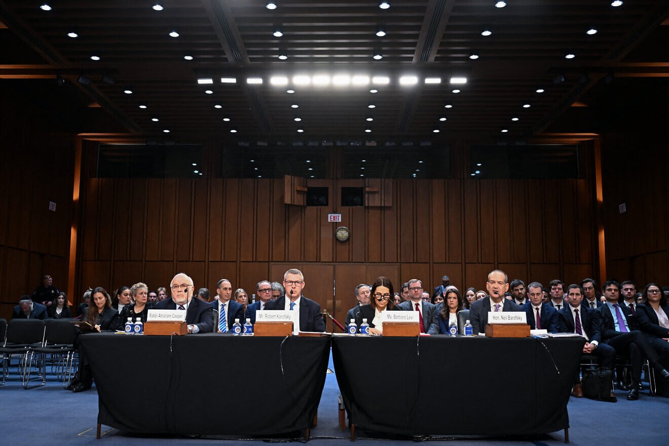 Investigation uncovers hundreds of Nazi-linked accounts at Credit Suisse