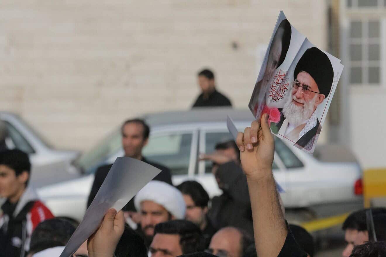 Iranian regime facing internal strain as strikes intensify analysts say